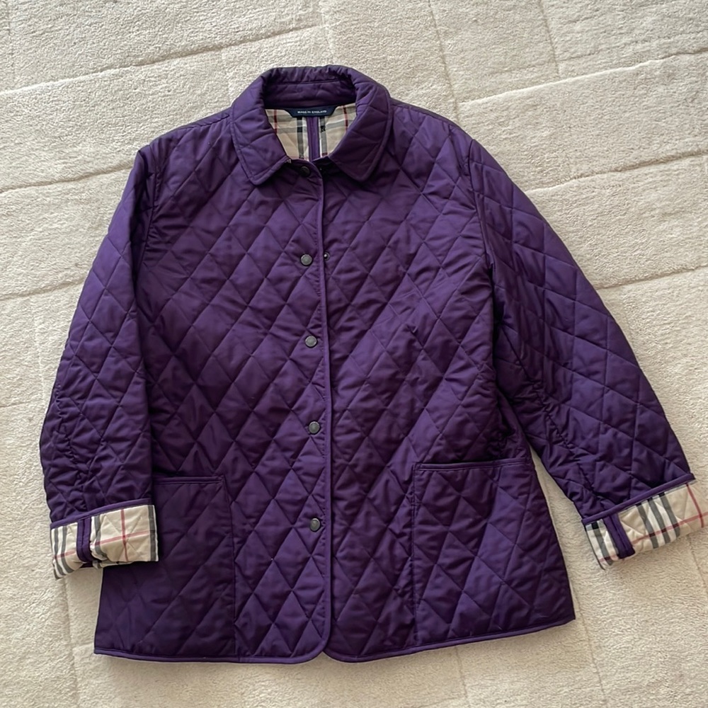 Authentic classic Burberry quilted jacket bought in Burberry Beverly Hills.